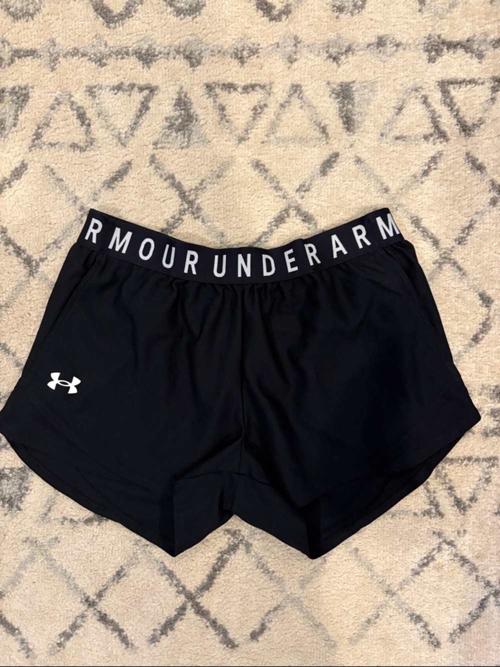 Under Armour Black Women's Athletic Shorts with Logo Waistband